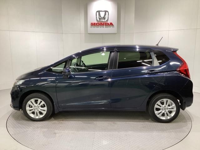 フィットハイブリッド Fコンフォートエディション いまコレ+新品・フロアカーペットマット付 光触媒抗菌消臭施工済(6枚目)