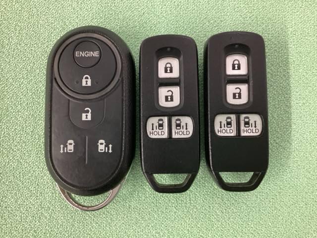 N-BOXカスタム G・EXターボホンダセンシング 光触媒抗菌消臭施工済(13枚目)