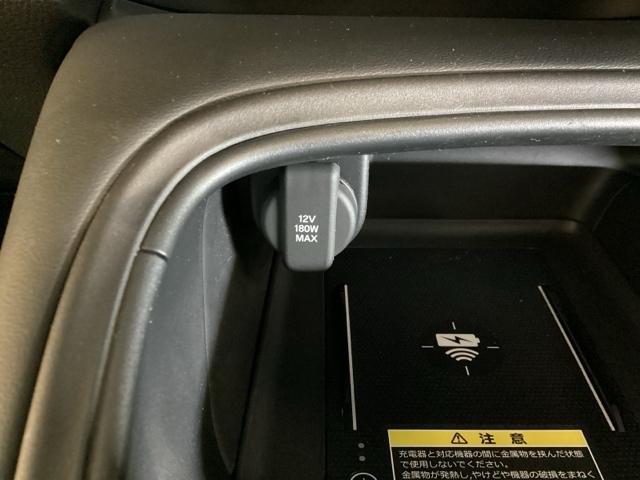 ヴェゼル e:HEVX いまコレ+新品・フロアカーペットマット付 ドライブレコーダー前後装備車 光触媒抗菌消臭施工済(22枚目)