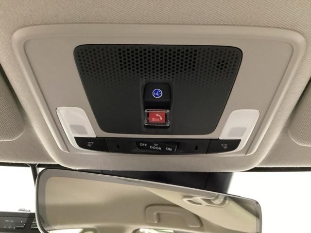 ヴェゼル ｅ：ＨＥＶＺ　中古スタッドレスタイヤ、純正メモリーナビ、ドライブレコーダー前後装着＋ＥＴＣ付　当社デモカー（8枚目）