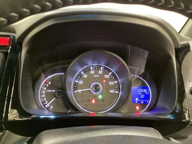 �X�s�[�h���[�^�[��傫���z�������₷�����[�^�[���ɂȂ��Ă��܂��B�E���̃C���t�H���[�V������ʂŃI�h���[�^�[��R��Ȃǂ̏����m�F�ł��܂��B