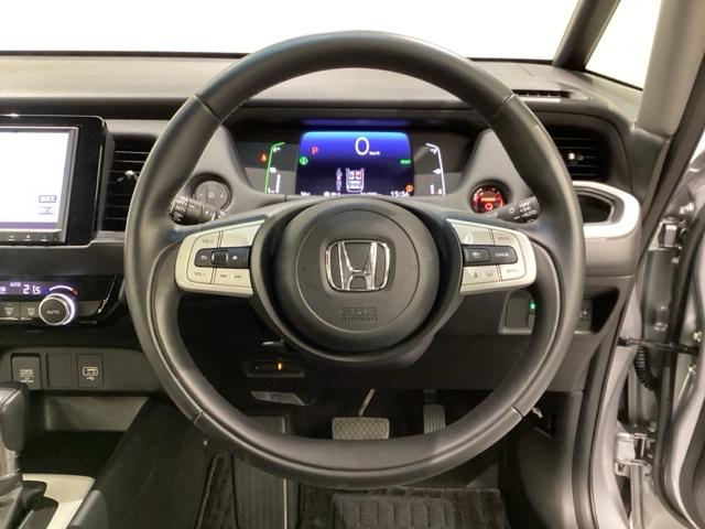 フィット ｅ：ＨＥＶホーム　いまコレ＋新品・リモコンエンジンスターター付／ＥＴＣ車載器／純正メモリーナビ／光触媒抗菌消臭施工済（17枚目）