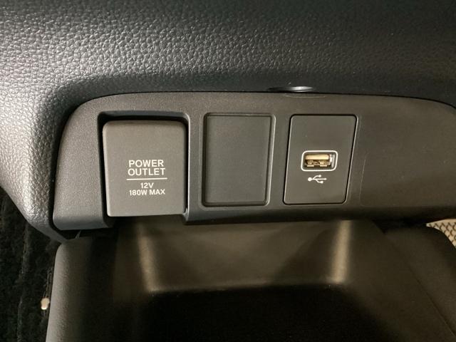 フィット ｅ：ＨＥＶホーム　いまコレ＋新品・リモコンエンジンスターター付／ＥＴＣ車載器／純正メモリーナビ／光触媒抗菌消臭施工済（22枚目）