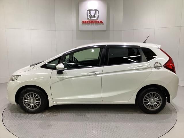 フィット 13G・Lパッケージ 社外ナビ/バックカメラ/ETC/光触媒抗菌消臭施工済(7枚目)