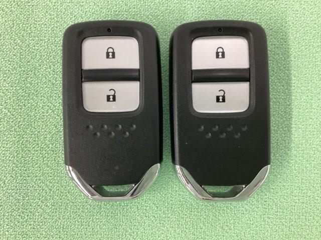 フィット 13G・Lパッケージ 社外ナビ/バックカメラ/ETC/光触媒抗菌消臭施工済(15枚目)