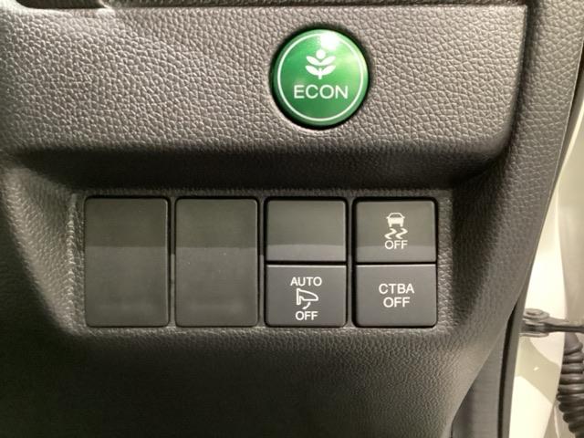 フィット 13G・Lパッケージ 社外ナビ/バックカメラ/ETC/光触媒抗菌消臭施工済(16枚目)