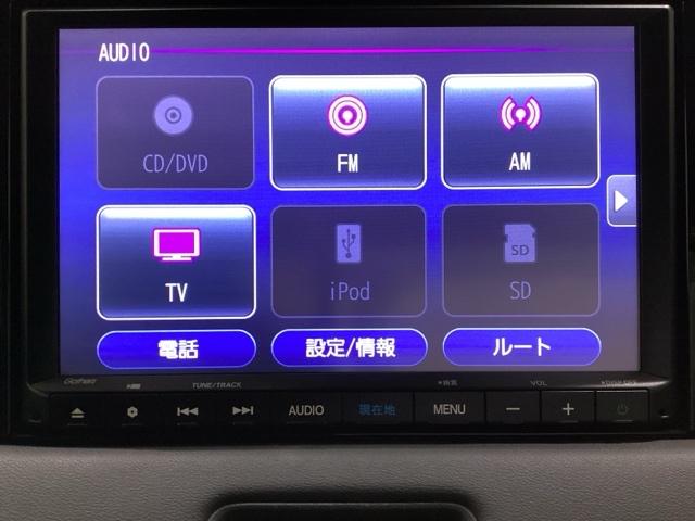 ヴェゼル ｅ：ＨＥＶＺ　いまコレ＋新品・フロアカーペットマット／純正メモリーナビ／バックカメラ／ＥＴＣ／ＵＳＢ／Ｂｌｕｅｔｏｏｔｈ接続／光触媒抗菌消臭施工済（10枚目）