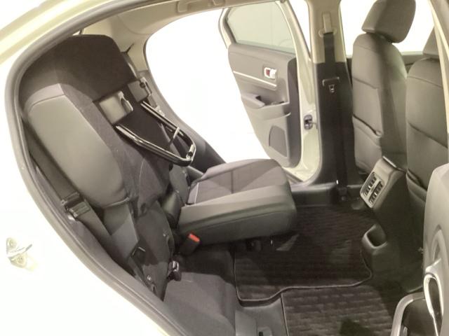 ヴェゼル ｅ：ＨＥＶＺ　いまコレ＋新品・フロアカーペットマット／純正メモリーナビ／バックカメラ／ＥＴＣ／ＵＳＢ／Ｂｌｕｅｔｏｏｔｈ接続／光触媒抗菌消臭施工済（23枚目）