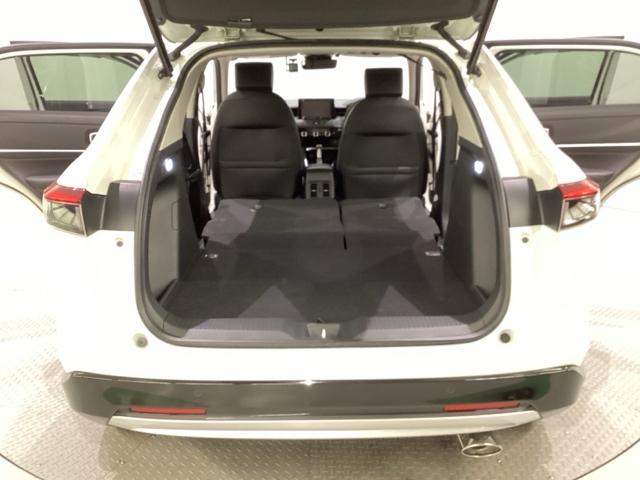 ヴェゼル ｅ：ＨＥＶＺ　いまコレ＋新品・フロアカーペットマット／純正メモリーナビ／バックカメラ／ＥＴＣ／ＵＳＢ／Ｂｌｕｅｔｏｏｔｈ接続／光触媒抗菌消臭施工済（25枚目）