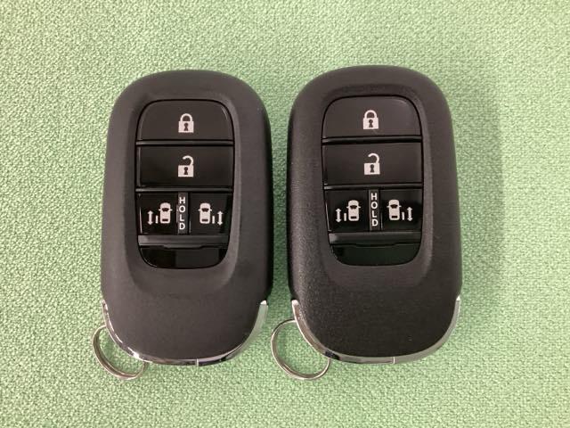 N-BOXカスタム ターボコーディネートスタイル 中古スタッドレスタイヤ、純正メモリーナビ、ドライブレコーダー前後装着+ETC付 当社デモカー(19枚目)