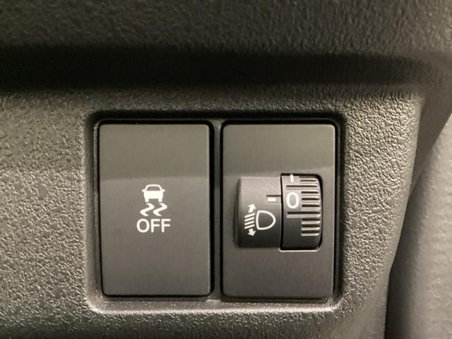 N-BOXカスタム ターボコーディネートスタイル 中古スタッドレスタイヤ、純正メモリーナビ、ドライブレコーダー前後装着+ETC付 当社デモカー(21枚目)