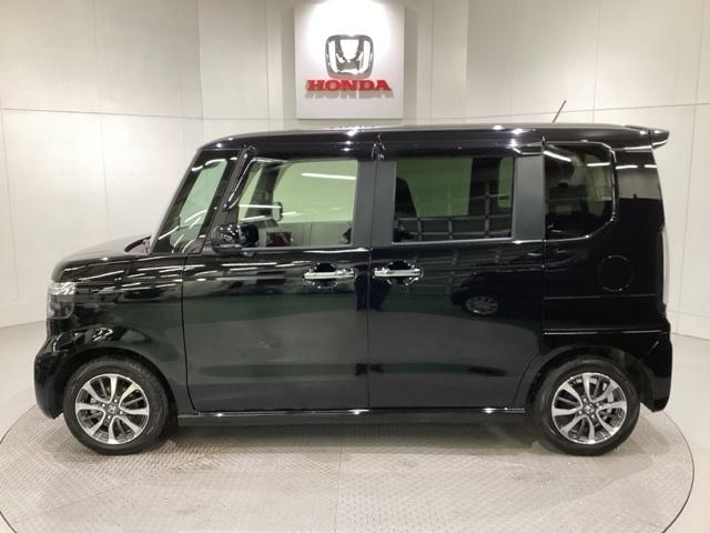 N-BOXカスタム ベースグレード 中古スタッドレスタイヤ、純正メモリーナビ、ドライブレコーダー前後装着+ETC付 当社デモカー(9枚目)