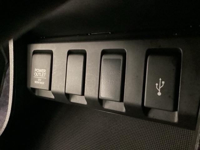 ヴェゼル Ｘ・ホンダセンシング　ホンダセンシング／社外前後ドラレコ／純正メモリーナビ／ＥＴＣ車載器／光触媒抗菌消臭施工済（18枚目）