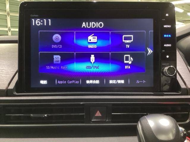 ナビゲーションはフルセグＴＶ、インターナビ対応のＧａｔｈｅｒｓ純正メモリーナビを搭載しています。Ｂｌｕｅｔｏｏｔｈオーディオ機能がありますので、スマートフォンなどの音楽も再生できます。