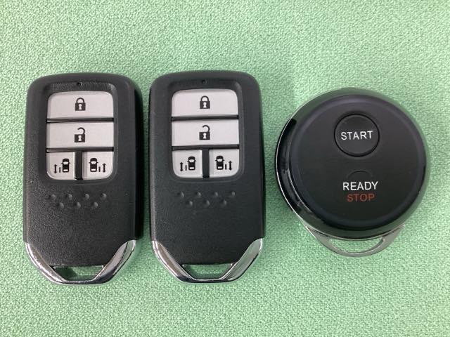 フリード＋ハイブリッド ハイブリッドＥＸ　リモコンエンジンスターター付　ドライブレコーダー装備車　光触媒抗菌消臭施工済（15枚目）