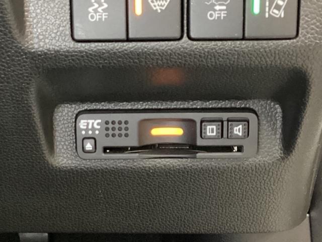 フリードハイブリッド ハイブリッド・Ｇホンダセンシング　純正メモリーナビ／リア席モニター／シートヒーター／バックカメラ／ＥＴＣ／ＵＳＢ／Ｂｌｕｅｔｏｏｔｈ接続／フルセグＴＶ光触媒抗菌消臭施工済（18枚目）