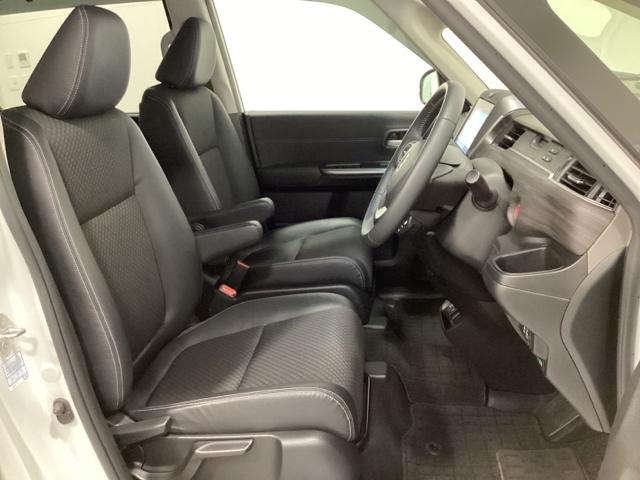 フリードハイブリッド ハイブリッド・Ｇホンダセンシング　純正メモリーナビ／リア席モニター／シートヒーター／バックカメラ／ＥＴＣ／ＵＳＢ／Ｂｌｕｅｔｏｏｔｈ接続／フルセグＴＶ光触媒抗菌消臭施工済（20枚目）