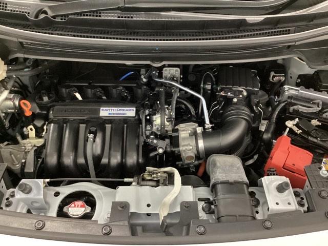 フリードハイブリッド ハイブリッド・Ｇホンダセンシング　純正メモリーナビ／リア席モニター／シートヒーター／バックカメラ／ＥＴＣ／ＵＳＢ／Ｂｌｕｅｔｏｏｔｈ接続／フルセグＴＶ光触媒抗菌消臭施工済（25枚目）