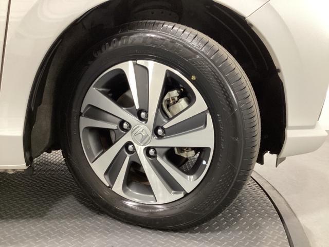 フリードハイブリッド ハイブリッド・Ｇホンダセンシング　純正メモリーナビ／リア席モニター／シートヒーター／バックカメラ／ＥＴＣ／ＵＳＢ／Ｂｌｕｅｔｏｏｔｈ接続／フルセグＴＶ光触媒抗菌消臭施工済（26枚目）