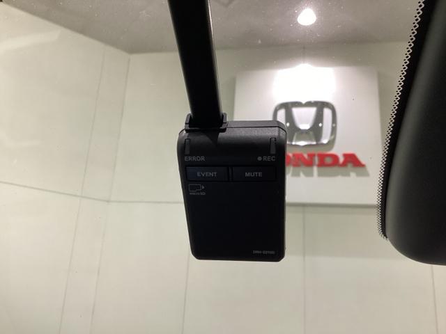 フィット e:HEVホーム 純正メモリーナビ/バックカメラ/ETC/前後ドライブレコーダー/いまコレ+新品・フロアカーペットマット付 光触媒抗菌消臭施工済(21枚目)