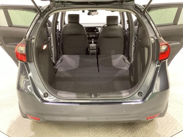 フィット e:HEVホーム 純正メモリーナビ/バックカメラ/ETC/前後ドライブレコーダー/いまコレ+新品・フロアカーペットマット付 光触媒抗菌消臭施工済(27枚目)