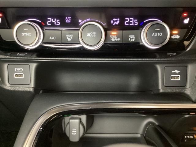 ヴェゼル ｅ：ＨＥＶＺ　純正ナビ／前後ドライブレコーダー／ＥＴＣ車載器／シートヒーター／光触媒抗菌消臭施工済（17枚目）