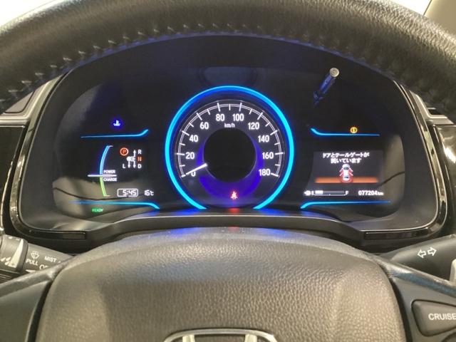 �n�C�u���b�g�Ԑ�p�̃��[�^�[�ł��B�����̃X�s�[�h���[�^�[��荶�E�̃T�u�f�X�v���C�ŔR��⓮�͓`�B�Ȃǂ̏�񂪌����悤�ɂȂ��Ă��܂��B