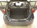 ラゲッジも広く使いやすいトランクは、開口部も広く荷物の積み下ろしもしやすいお車となっております。リアシートの背もたれは６：４の割合で分割して可倒できるので、長いお荷物などを載せることもできます。