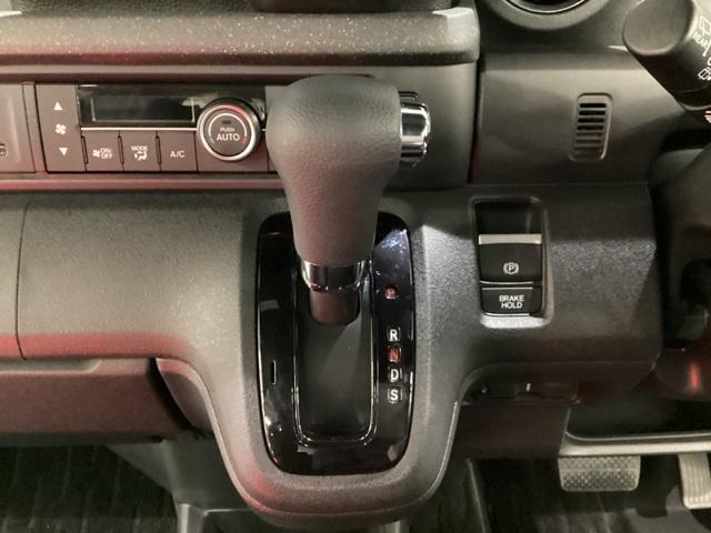 Ｎ－ＢＯＸカスタム ベースグレード　中古スタッドレスタイヤ、純正メモリーナビ、ドライブレコーダー前後装着＋ＥＴＣ付　当社デモカー（11枚目）