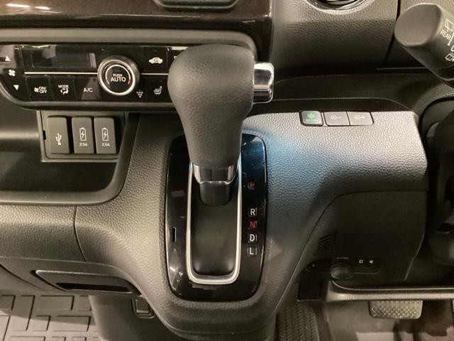 N-BOXカスタム G・Lホンダセンシング 光触媒抗菌消臭施工済(8枚目)