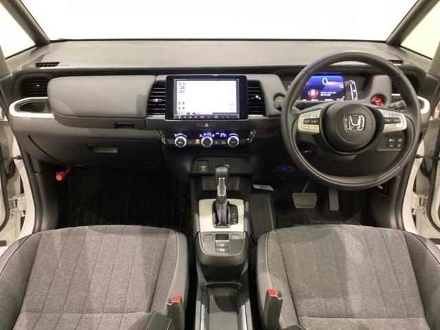 フィット e:HEVホーム 光触媒抗菌消臭施工済(5枚目)