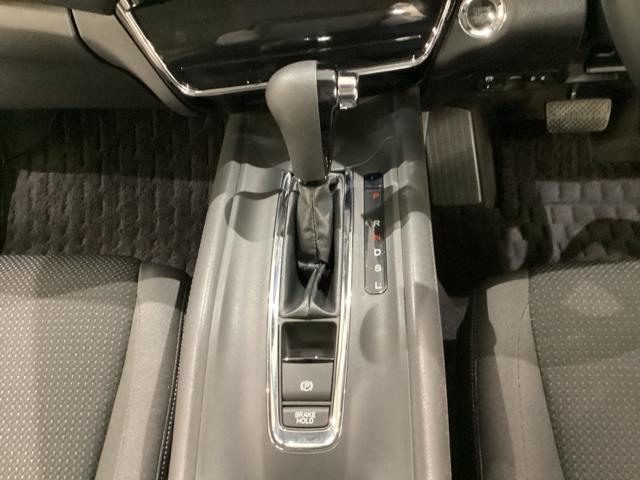 ヴェゼル Ｘ・ホンダセンシング　光触媒抗菌消臭施工済（8枚目）