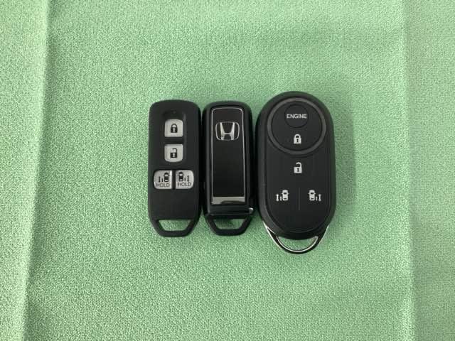 Ｎ－ＢＯＸカスタム Ｇ・Ｌターボホンダセンシング　リモコンエンジンスターター付　ドライブレコーダー前後装備車　光触媒抗菌消臭施工済（12枚目）