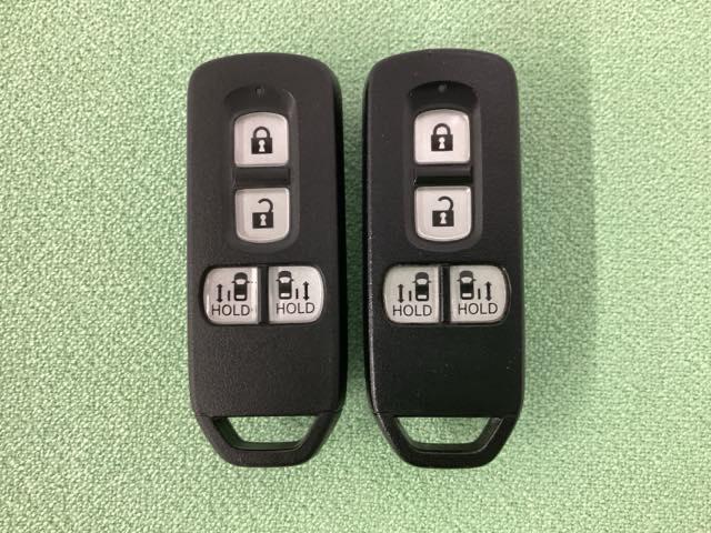 N-BOXカスタム L 光触媒抗菌消臭施工済(13枚目)