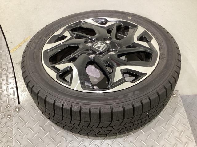 N-BOX ベースグレード 中古スタッドレスタイヤ、純正メモリーナビ、ドライブレコーダー前後装着+ETC付 当社デモカー(3枚目)