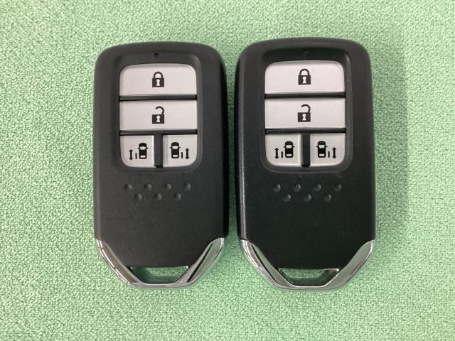 フリード G・ホンダセンシング 光触媒抗菌消臭施工済(12枚目)