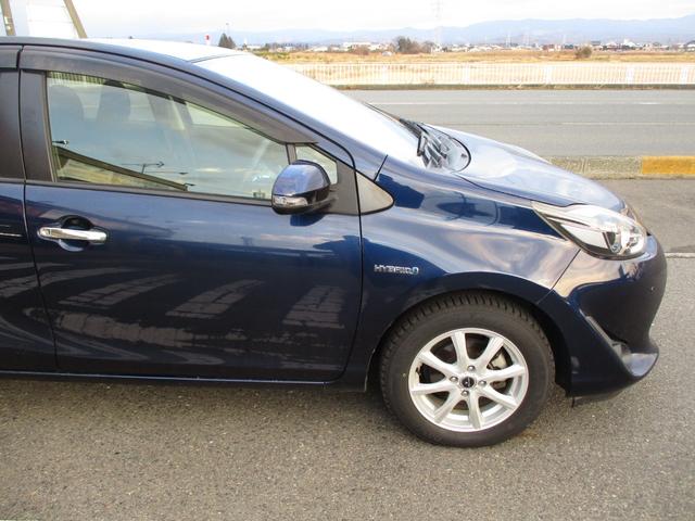 アクア Sスタイルブラック ワンオーナー プッシュスタート TSS バックカメラ(5枚目)