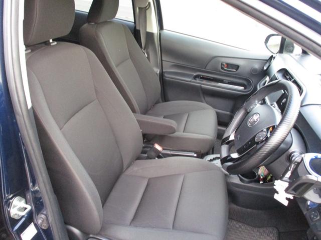 アクア Sスタイルブラック ワンオーナー プッシュスタート TSS バックカメラ(22枚目)