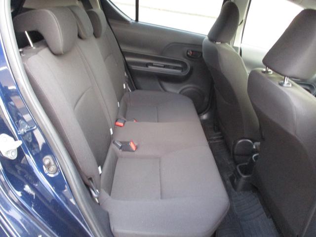 アクア Sスタイルブラック ワンオーナー プッシュスタート TSS バックカメラ(23枚目)