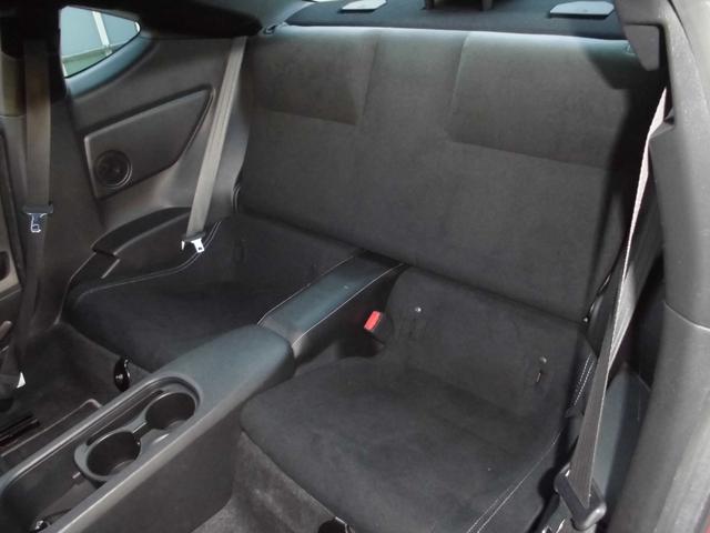 ８６ ＧＲスポーツ　走行２００００キロ　マニュアル６速　ブレンボブレーキ　ＧＲエアロ　リアスポイラー　純正１７インチアルミホイール　ＬＥＤヘッドランプ　フォグランプ　スマートキー＆プッシュスタート　クルーズコントロール（12枚目）