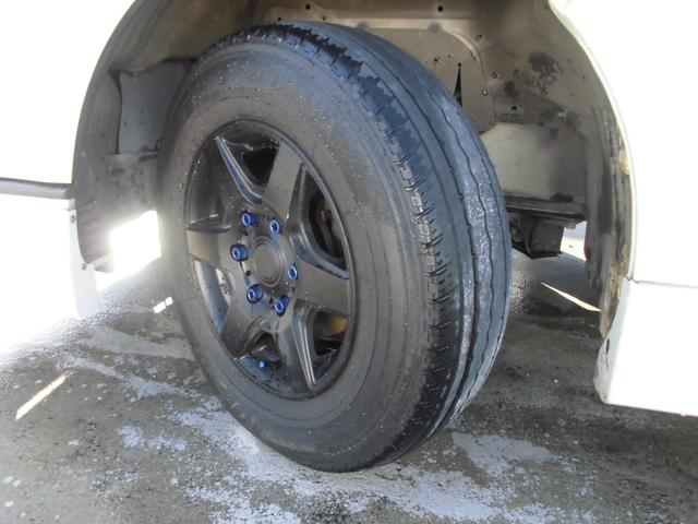 ハイエースバン スーパーＧＬ　ダークプライム　純正ナビ＆フルセグテレビ＆ＤＶＤ＆Ｂｌｕｅｔｏｏｔｈ　バックカメラ　ＥＴＣ　両側スライドドア　モデリスタエアロ＆リアスポイラー　社外アルミホイール　ハーフレザーシート　スマートキー　ベットキット（59枚目）