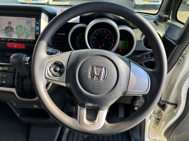 Ｎ－ＢＯＸ Ｇ・Ｌパッケージ　４ＷＤ・Ｂｌｕｅｔｏｏｔｈ対応・シートヒーター・エンジンスターター・両側パワスラ・ベンチシート・スマートキー・横滑り防止・アルミホイール・衝突安全ボディ（13枚目）
