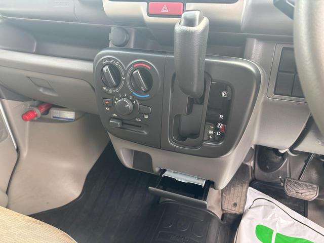 ＮＶ１００クリッパーバン ＤＸ　☆ハイルーフ☆パートタイム４ＷＤ☆５ＡＧＳ　運転席エアバッグ　助手席エアバッグ　ＡＢＳ　ワンオーナー　両側スライドドア　エアコン（22枚目）