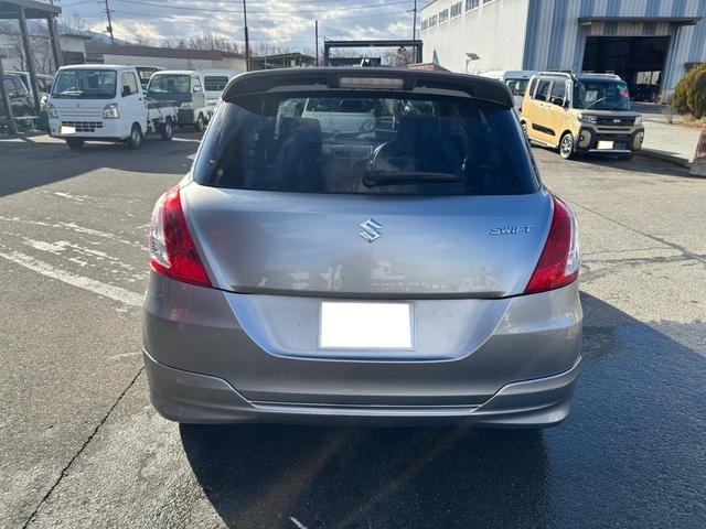 スイフト ＲＳ　特別仕様車ＲＳ　ＨＩＤ装着車（4枚目）
