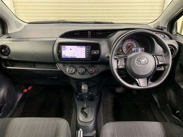 ヴィッツ F 4WD メモリーナビ ミュージックプレイヤー接続可 バックカメラ 衝突被害軽減システム ETC(8枚目)