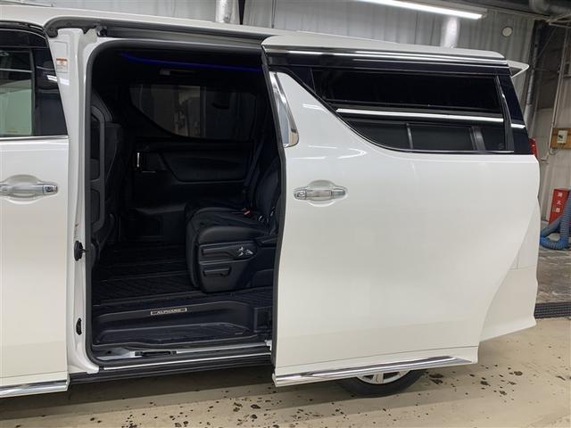 アルファード ２．５Ｓ　タイプゴールド　４ＷＤ　フルセグ　メモリーナビ　ＤＶＤ再生　ミュージックプレイヤー接続可　後席モニター　バックカメラ　衝突被害軽減システム　ＥＴＣ　両側電動スライド　ＬＥＤヘッドランプ　乗車定員７人　３列シート（37枚目）