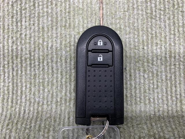 パッソ Ｘ　Ｓ　メモリーナビ　ミュージックプレイヤー接続可　バックカメラ　衝突被害軽減システム　ＥＴＣ　アイドリングストップ（16枚目）