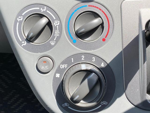 メモリアルエディション 特別仕様車 純正CDデッキ 電格ミラ- 盗難防止装置 ヘッドライトレベライザ- ウィンカ-ミラ- 禁煙車 リバ-ス連動ミラ- メッキ調フロントグリル マッドフラップ(13枚目)