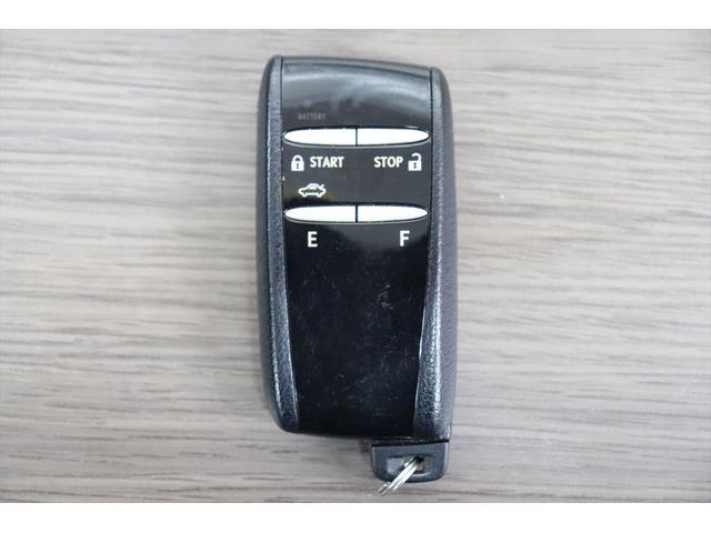 ＬＳ ＬＳ５００ｈ　Ｆスポーツ　４ＷＤ　修復歴無し　寒冷地仕様　赤本革シート　サンルーフ　スマートキー　プッシュスタート　アダクティブクルーズコントロール　アダクティブハイビーム　エンジンスターター　デジタルインナーミラー　禁煙車（80枚目）