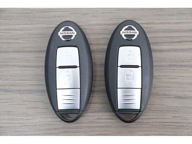 ノート ｅ－パワー　Ｘ　ＦＯＵＲ　Ｖセレクション　４ＷＤ　修復歴無し　スマートキー　プッシュスタート　アイドリングストップ　ＬＥＤヘッドライト　デジタルインナーミラー　アラウンドビューモニター　ナビ　フルセグ　Ｂｌｕｅｔｏｏｔｈ　ＥＴＣ２．０　禁煙車（78枚目）